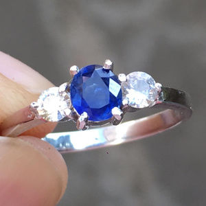 Natural Blue Sapphire Three stone white gold ring